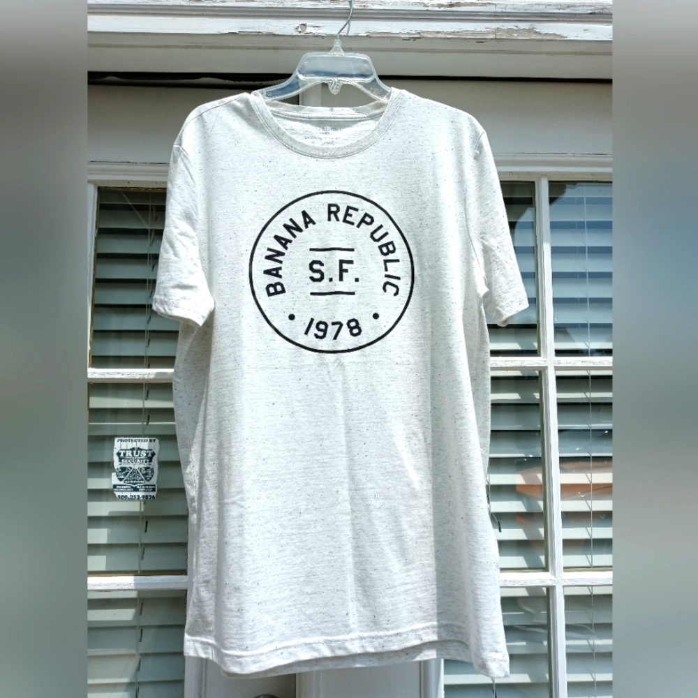 NWT Banana Republic T-Shirt